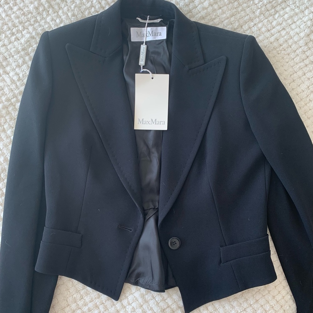 NWT black Max Mara cropped blazer
